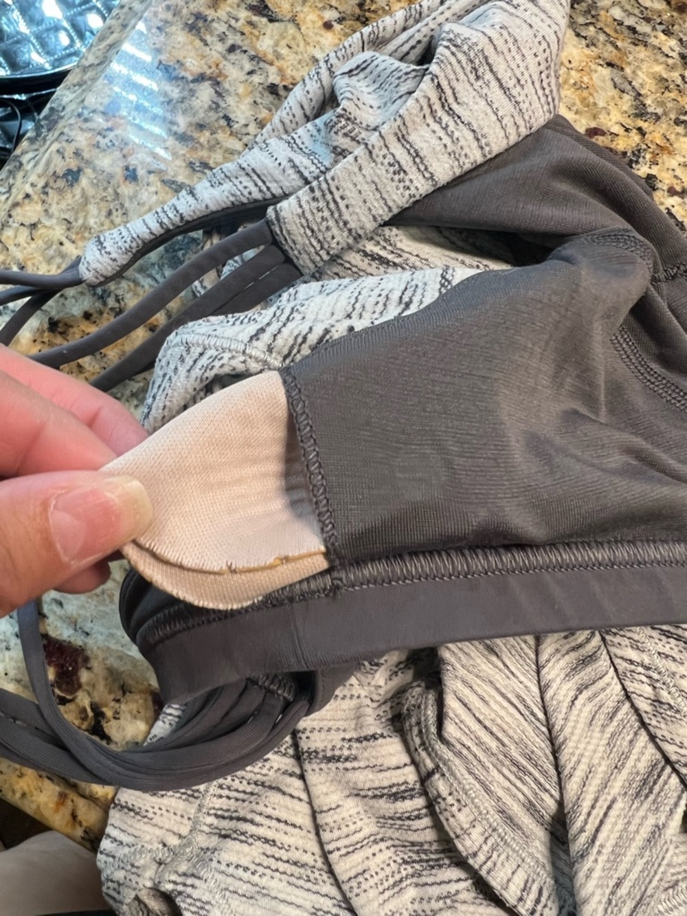 Lululemon - Picture 7 of 15